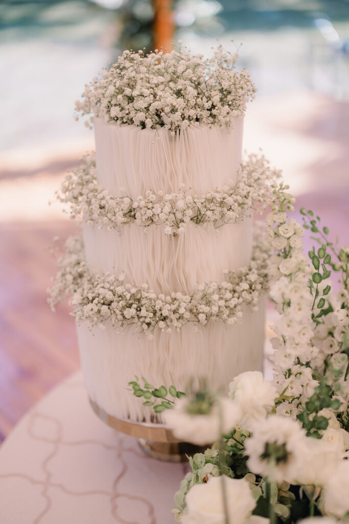 Luxury Savannah Wedding Cake - Esther Griffin Photography
