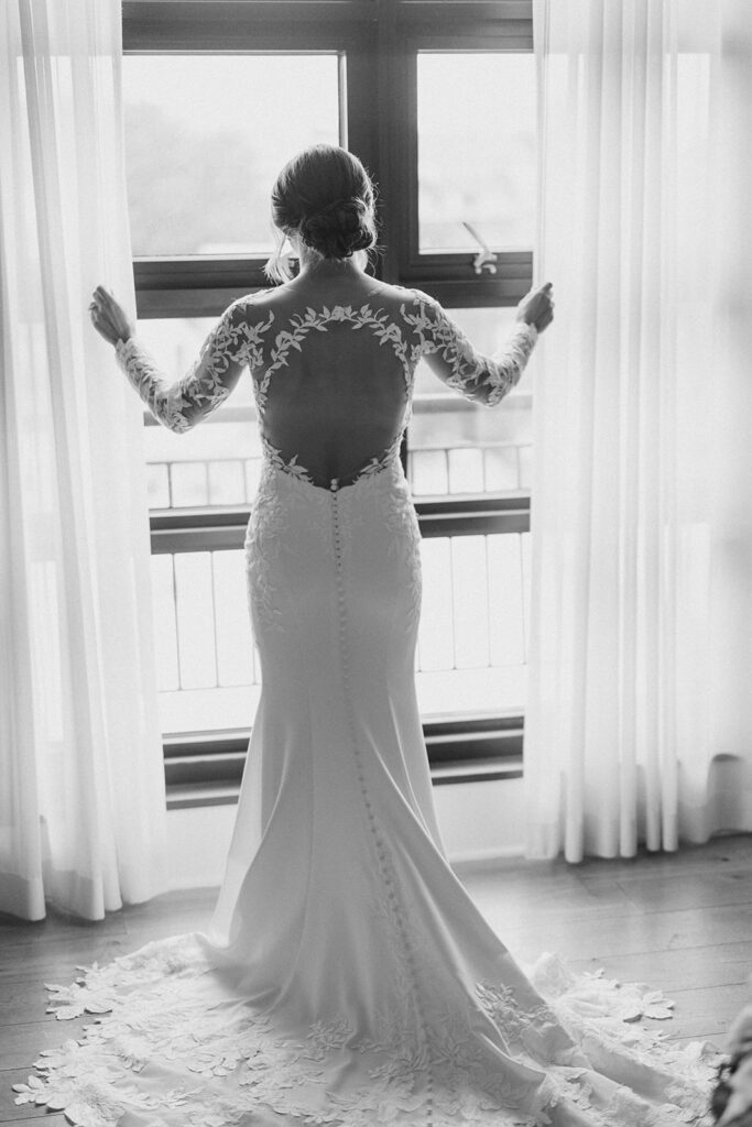 Savannah Destination Wedding at Perry Lane Hotel - Esther Griffin Photography