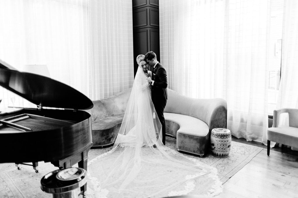 Savannah Destination Wedding at Perry Lane Hotel - Esther Griffin Photography