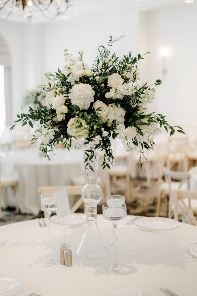 Vendor Spotlight - Elegant Savannah Weddings