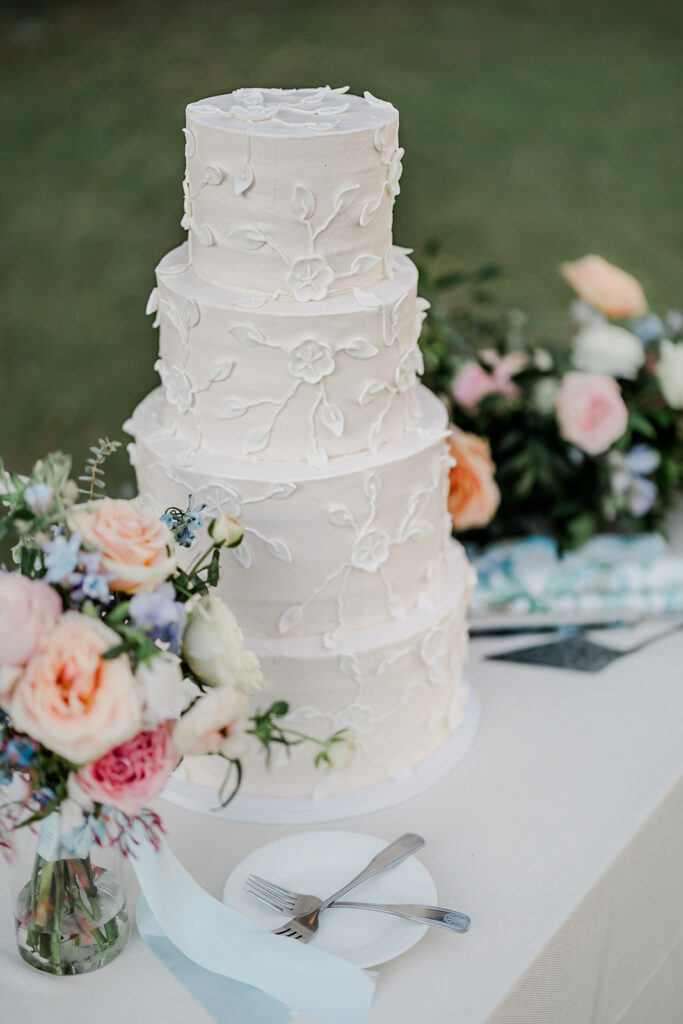 Vendor Spotlight - Elegant Savannah Weddings