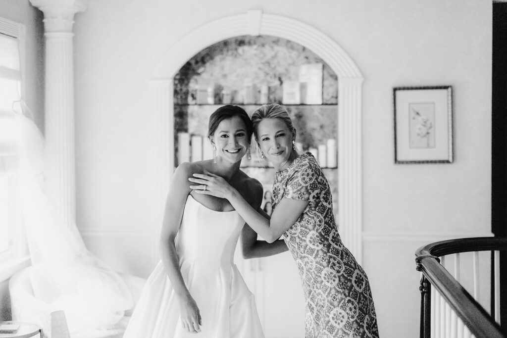 Tips for Stunning Bridal "Getting Ready" Photos