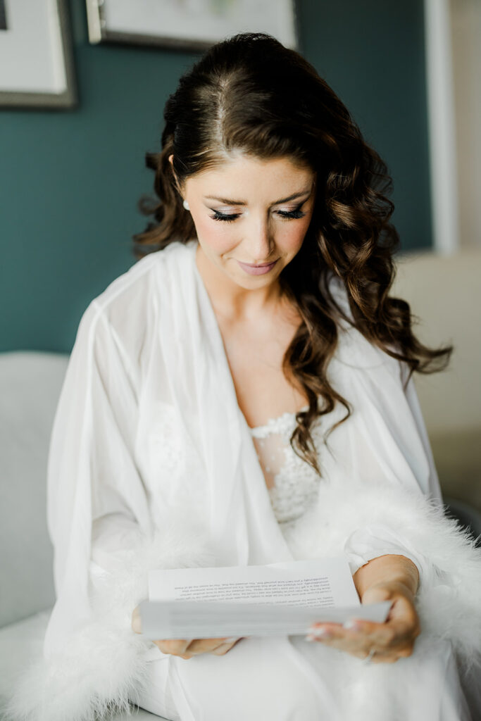 Tips for Stunning Bridal "Getting Ready" Photos