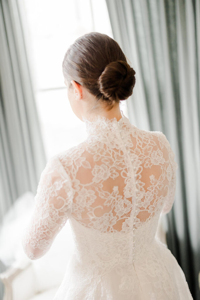 Tips for Stunning Bridal "Getting Ready" Photos