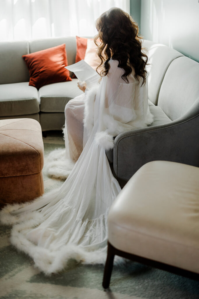 Tips for Stunning Bridal "Getting Ready" Photos