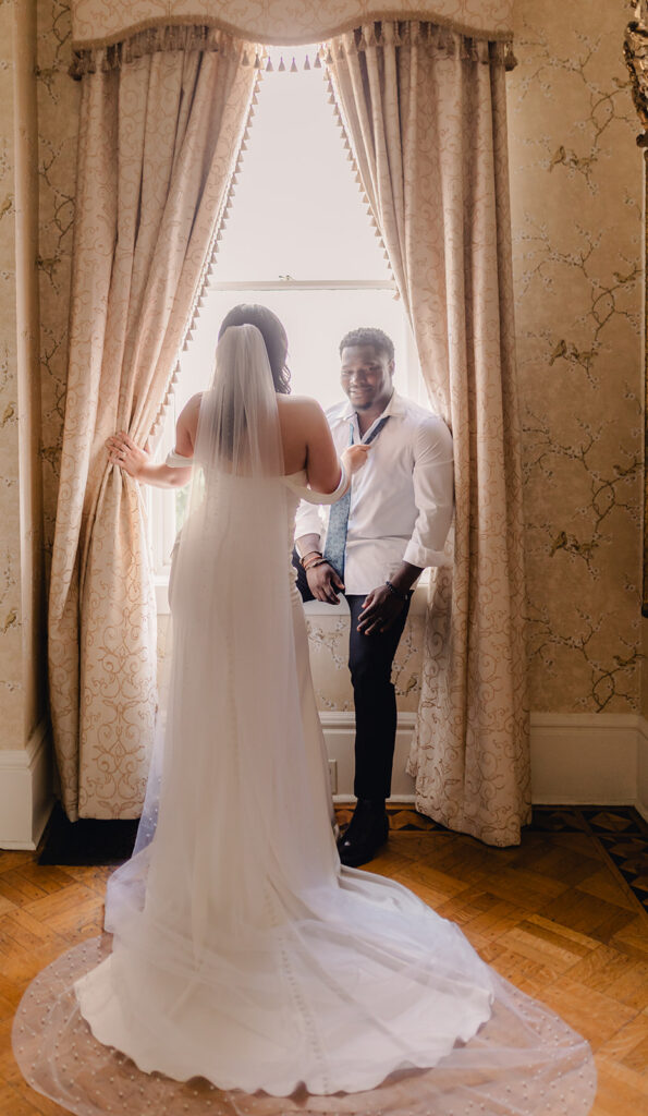 A Romantic Gastonian Elopement
