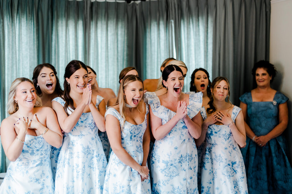 Tips for Stunning Bridal "Getting Ready" Photos