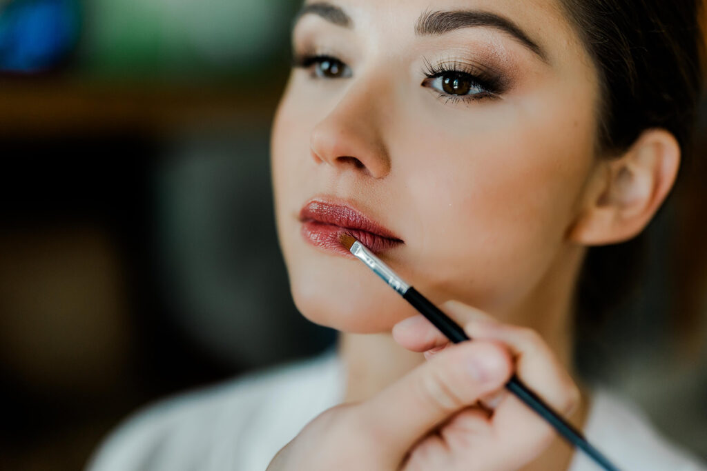 Tips for Stunning Bridal "Getting Ready" Photos