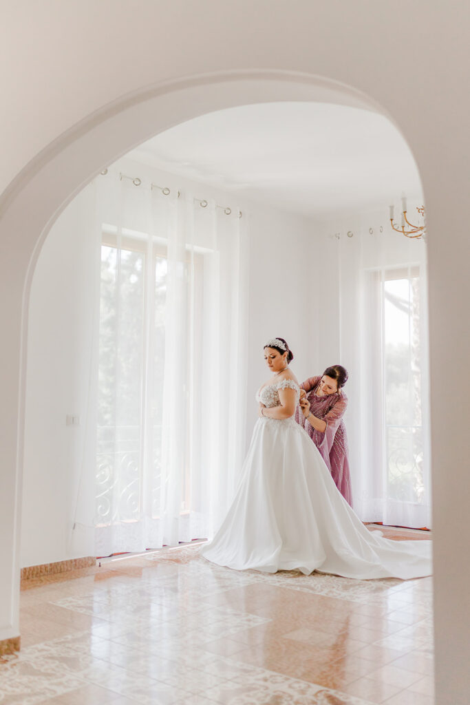 Savannah & Destination Wedding Photographer