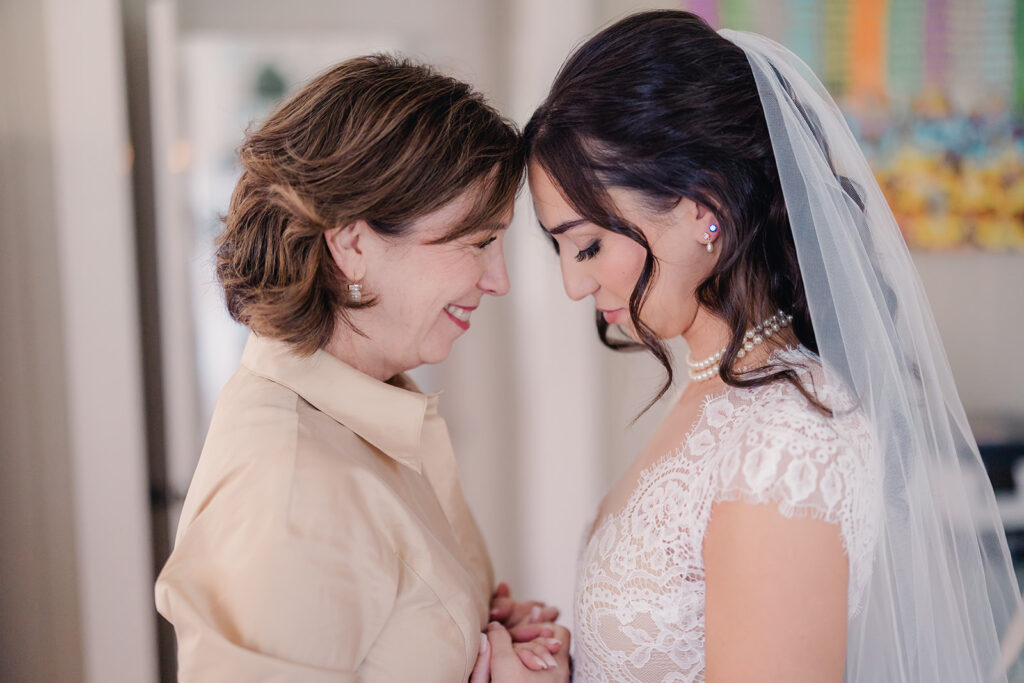 Tips for Stunning Bridal "Getting Ready" Photos