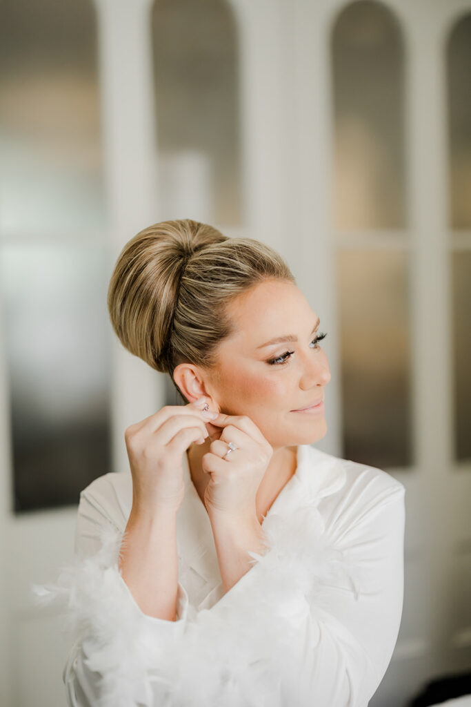 Tips for Stunning Bridal "Getting Ready" Photos