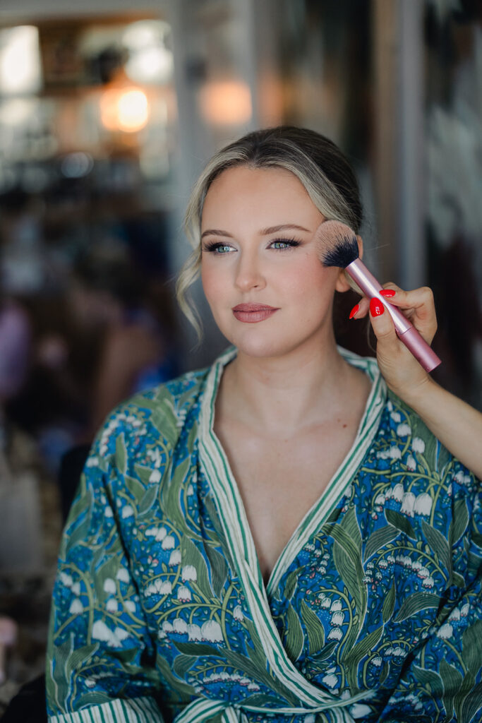 Tips for Stunning Bridal "Getting Ready" Photos