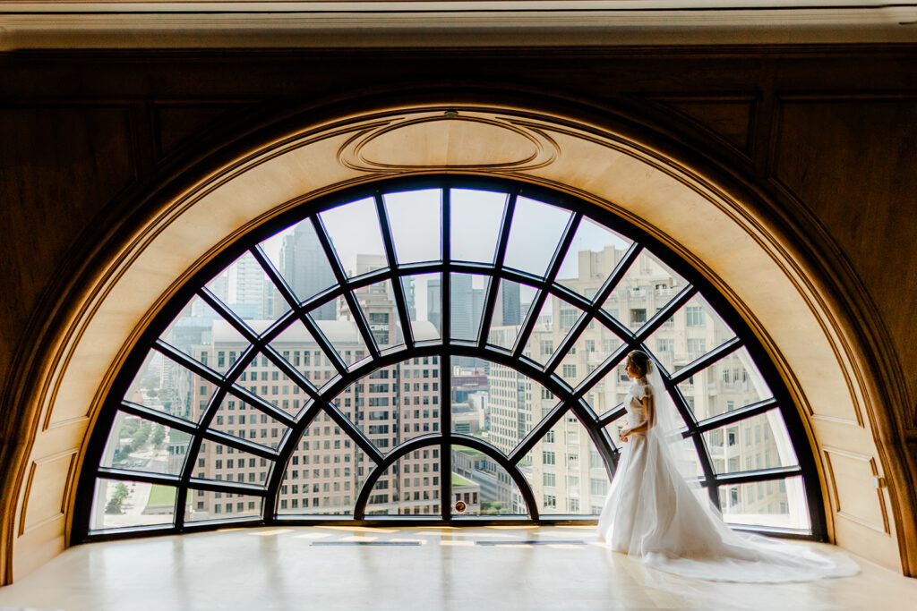 Savannah & Destination Wedding Photographer