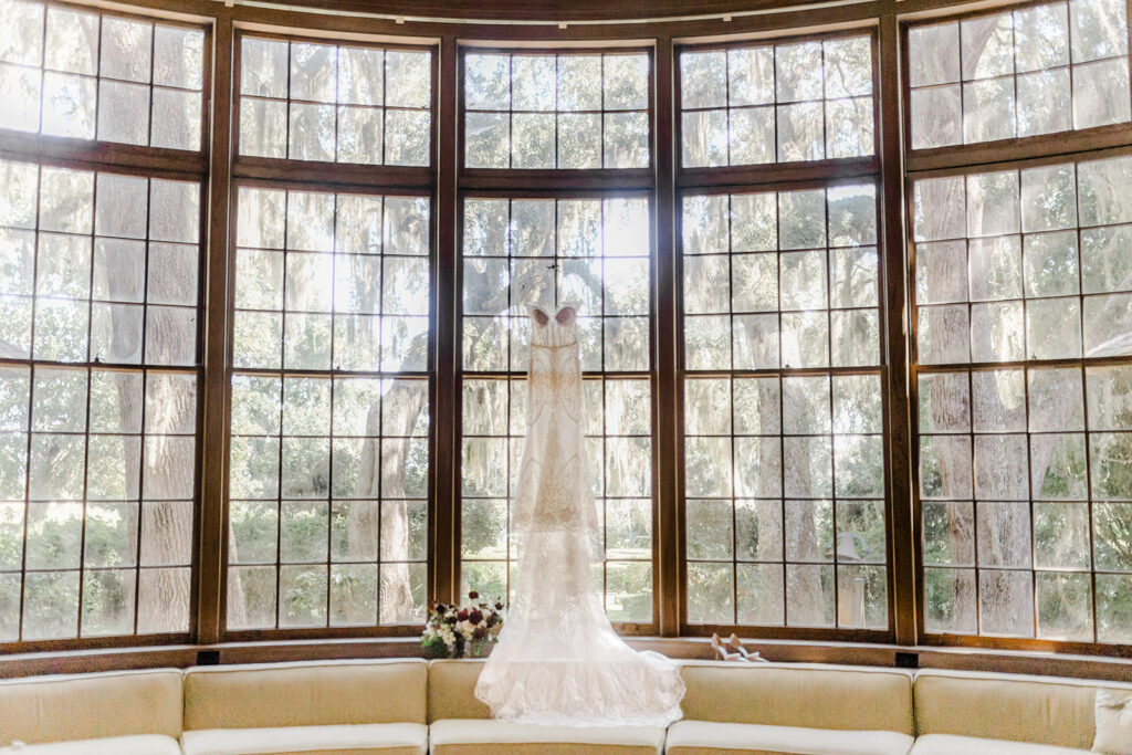Savannah & Destination Wedding Photographer