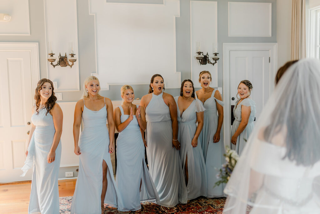 Tips for Stunning Bridal "Getting Ready" Photos