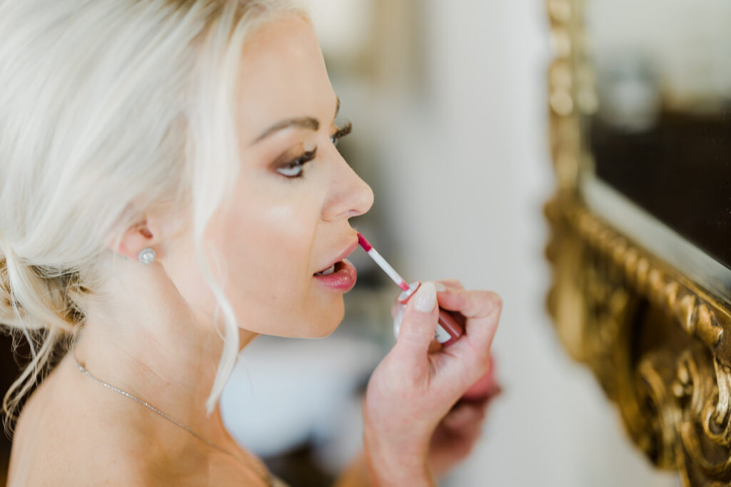 Tips for Stunning Bridal "Getting Ready" Photos
