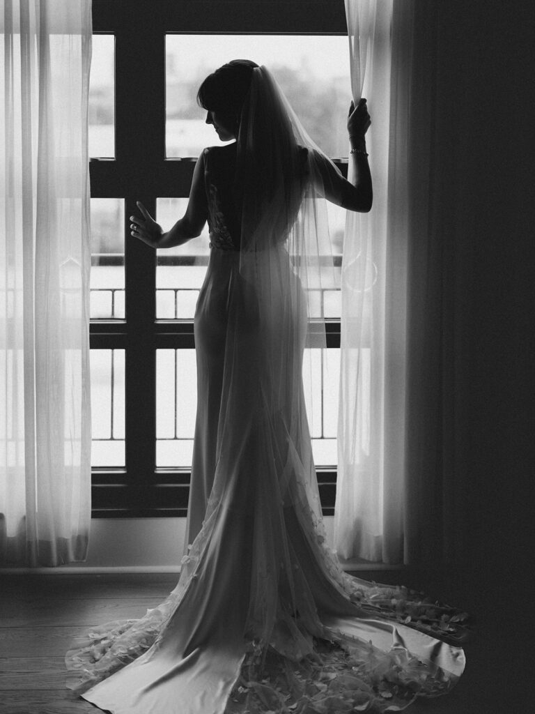 Tips for Stunning Bridal "Getting Ready" Photos
