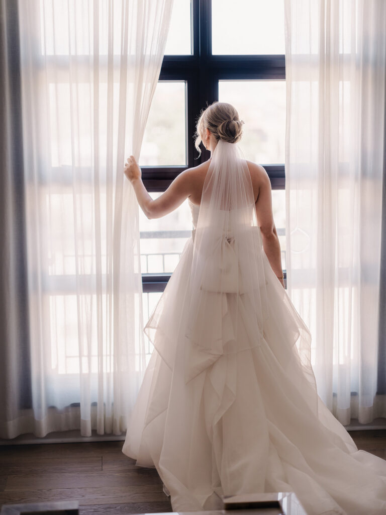 4 Tips for Choosing the Perfect Wedding Photographer