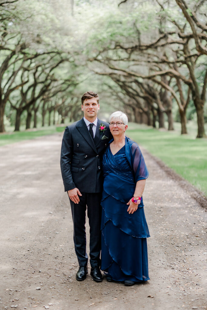 How to Make Family Photos Easy and Enjoyable