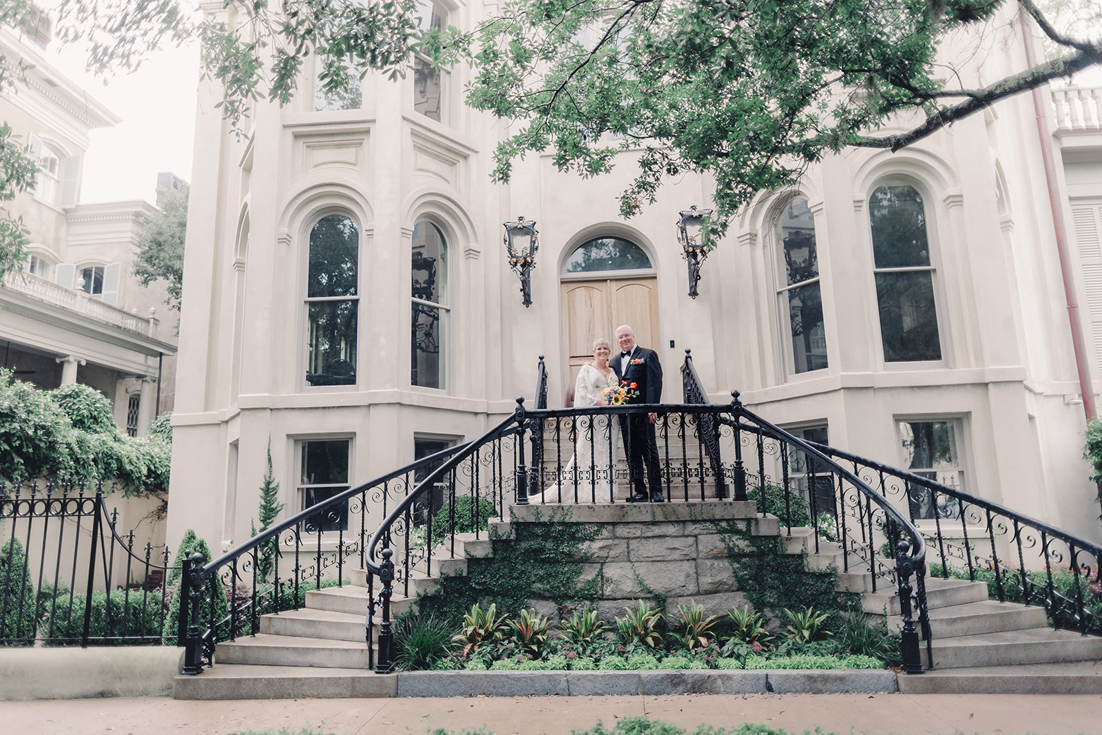 A Rainy-Day Savannah Elopement