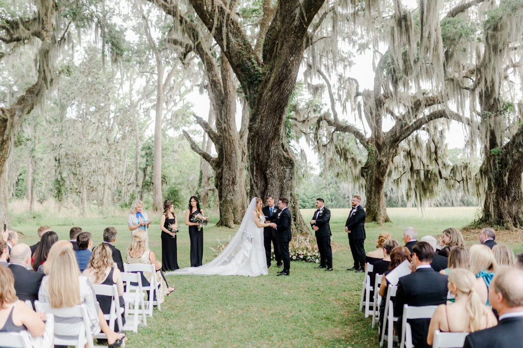 6 Tips for a Picture-Perfect Wedding Ceremony