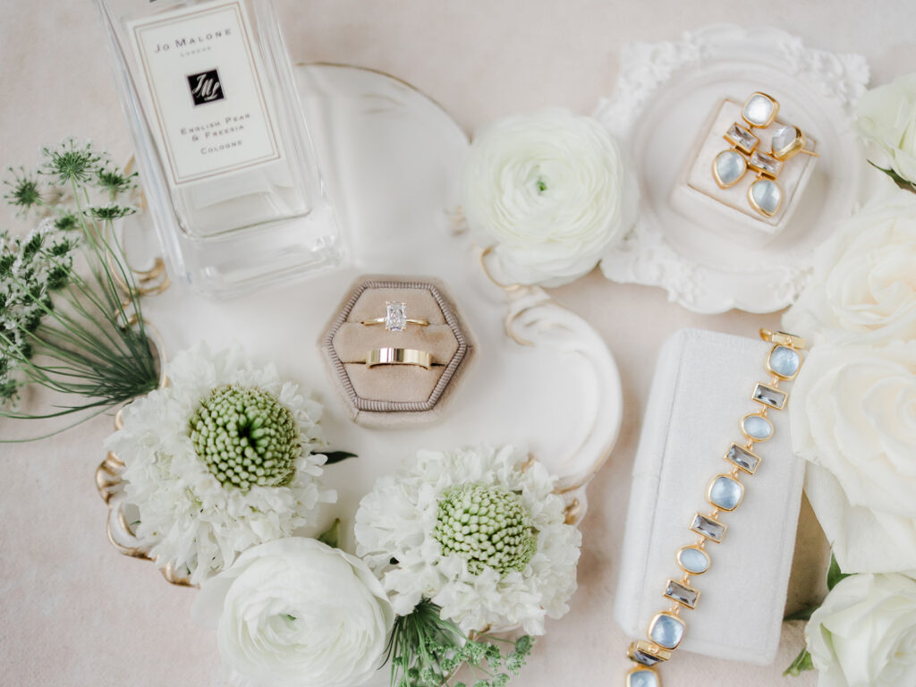 Accessories and Jewelry: Why Photography Wedding Details Matters