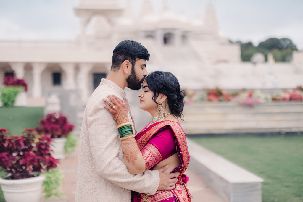 Discover a Perfect Hindu Engagement Ceremony