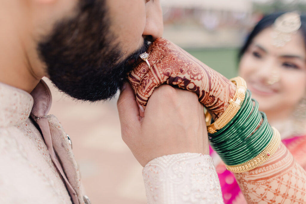 Discover a Perfect Hindu Engagement Ceremony
