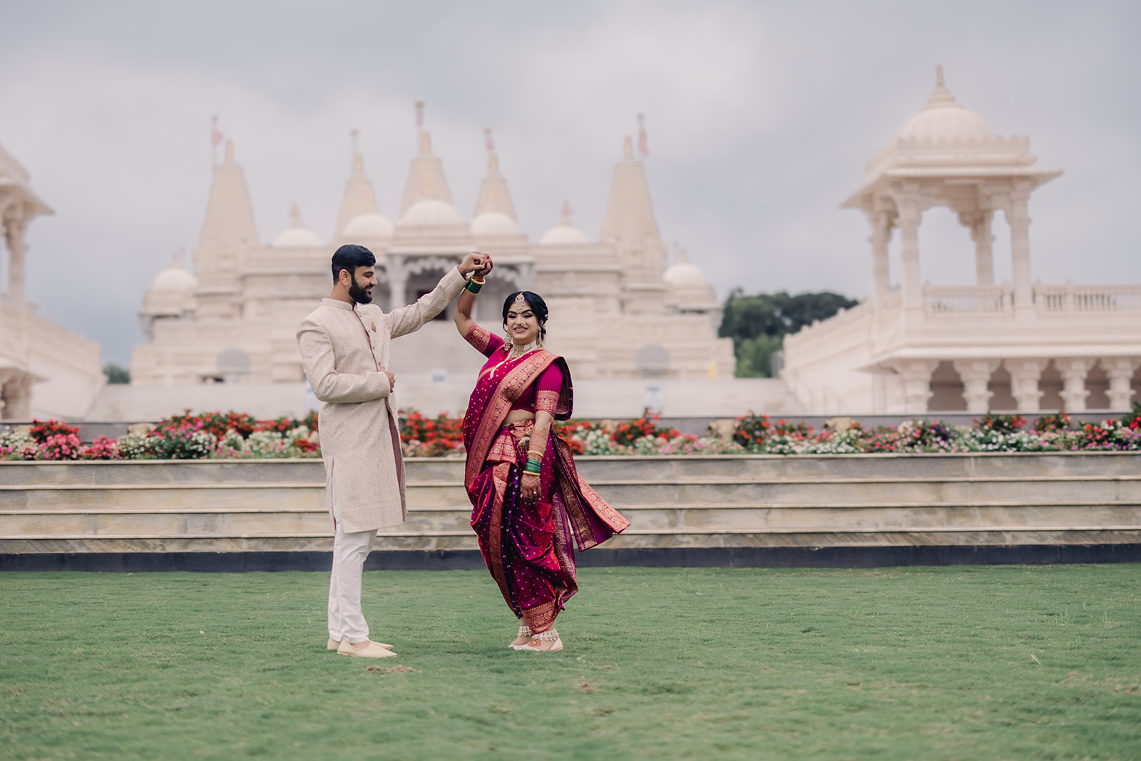 Discover a Perfect Hindu Engagement Ceremony
