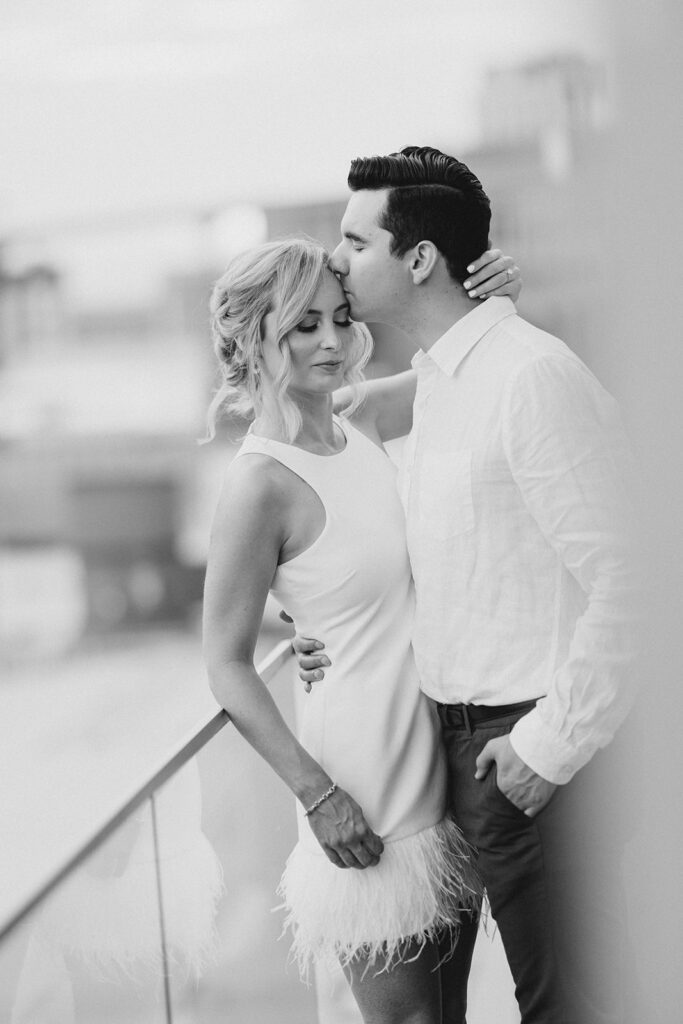 Bride and groom in neutral colored engagement photo outfits in Savannah.