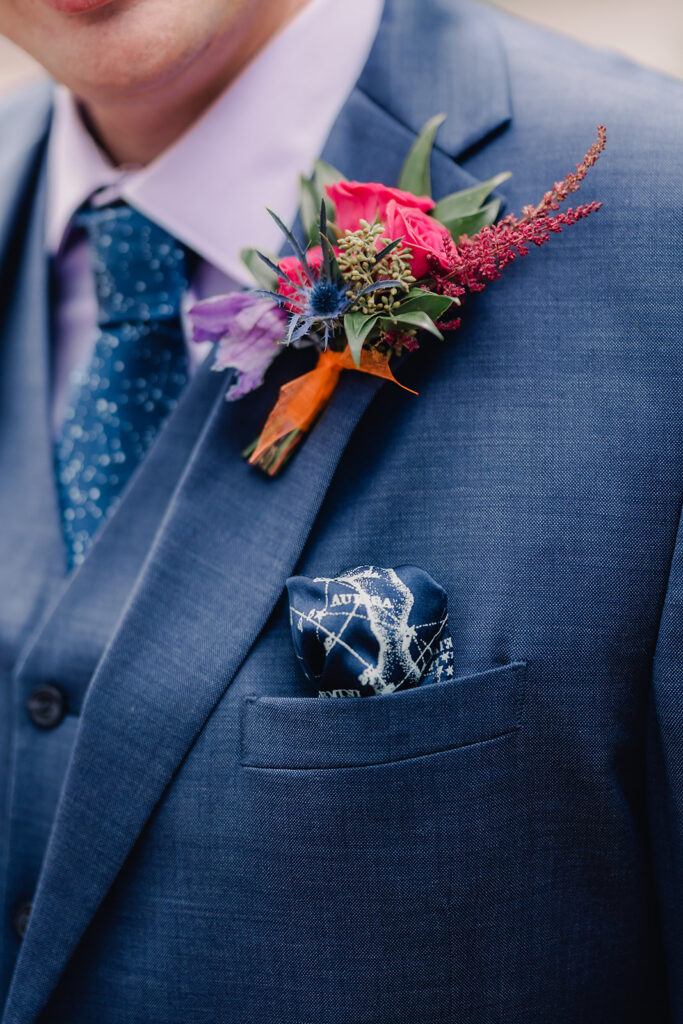 Fall colors are full of inspiration in the bouquet for this fall wedding.