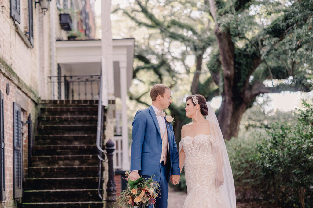 Bride and groom portraits in Savannah, GA.