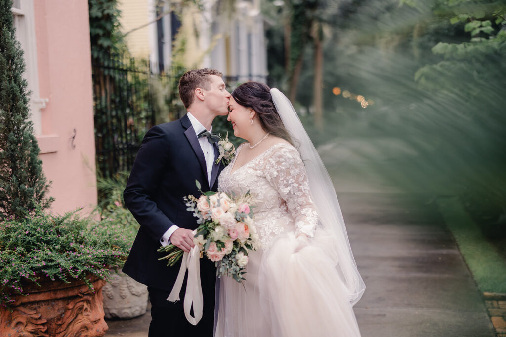 Savannah elopement with wedding photos of bride and groom.