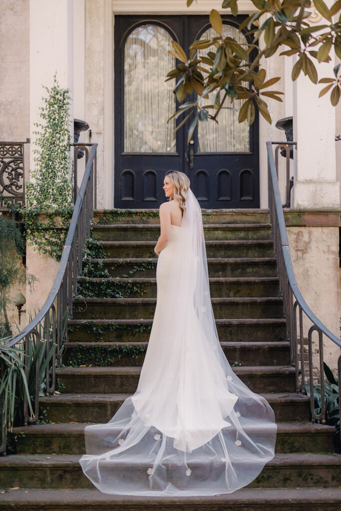 Favorite Photos of 2025 - bridal portraits in Savannah's historic district - Esther Griffin Photography