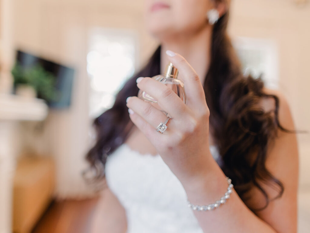 Bride Photos at Ships of the Sea Maritime Museum in Savannah - Esther Griffin Photography