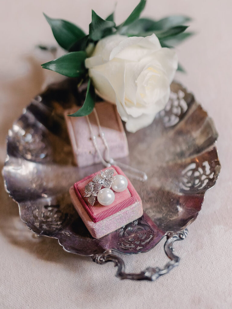 Elopement at The Gastonian in Savannah - Esther Griffin Photography