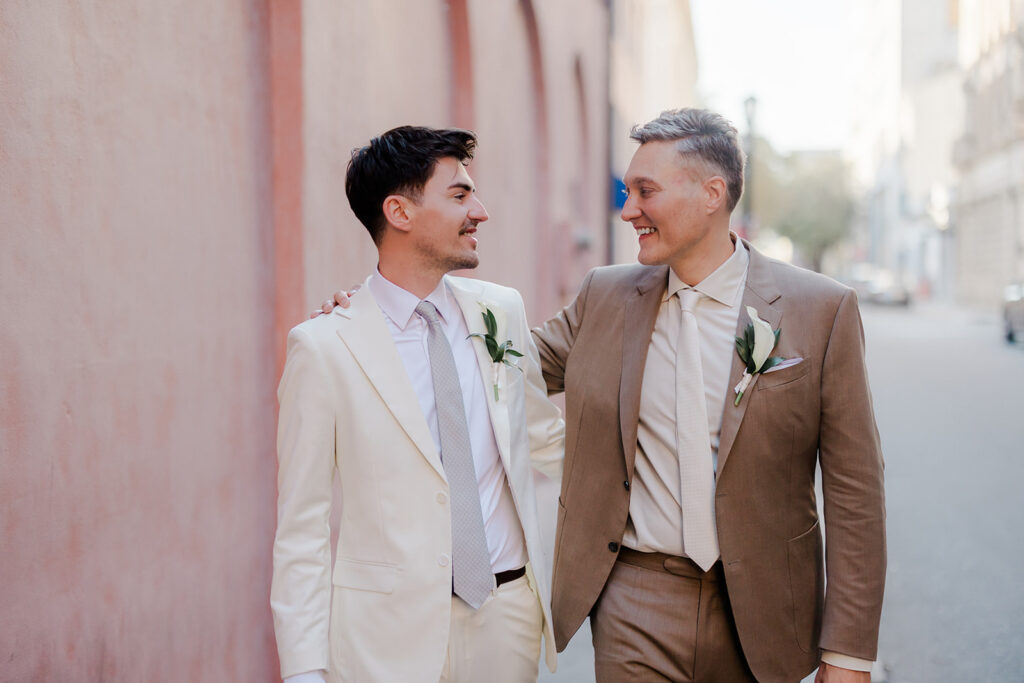 Couple portraits at the Olde Pink House in Savannah, GA - Esther Griffin Photography