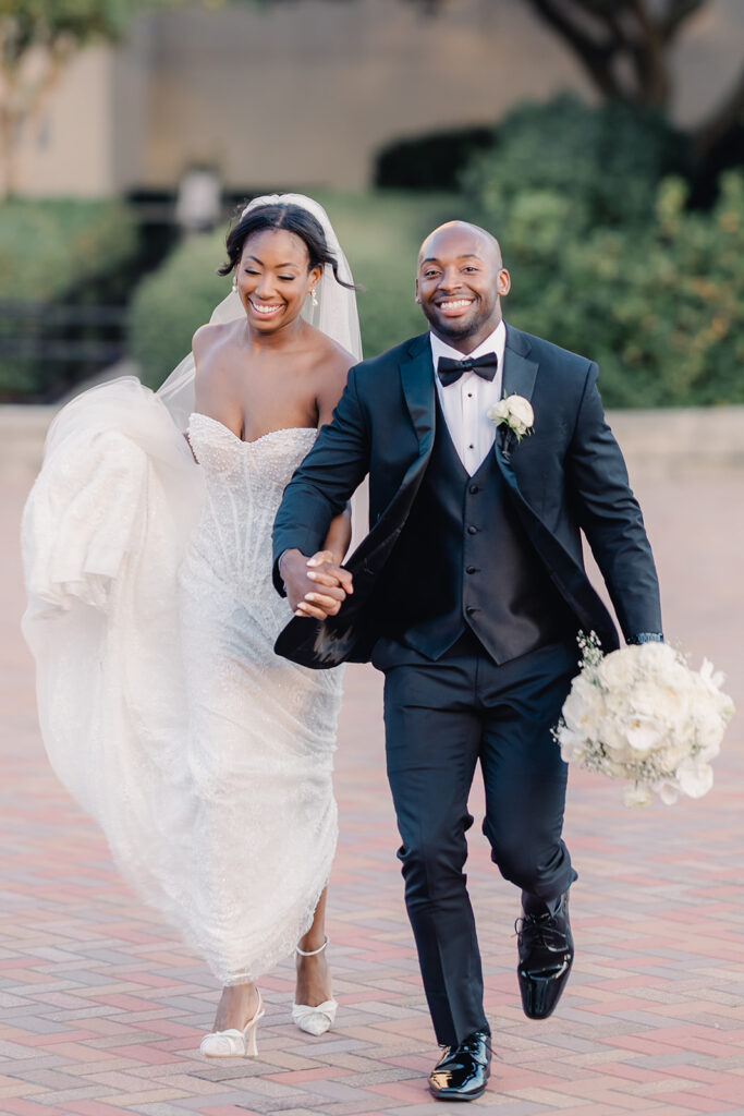 Luxury Savannah Wedding - Westin Savannah - Esther Griffin Photography