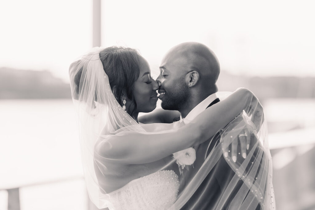 Luxury Savannah Wedding - Westin Savannah - Esther Griffin Photography