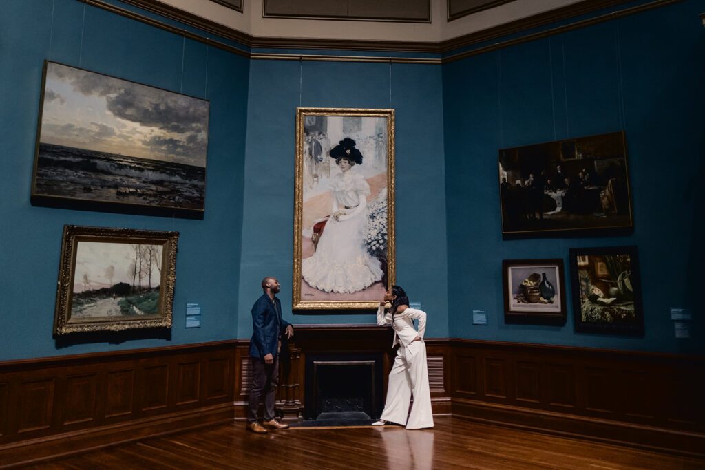 Engagement Photos at Telfair Academy in Savannah - Esther Griffin Photography