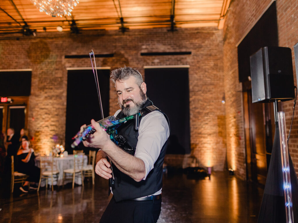 Synergy Twins Entertainment - Luxury Savannah Wedding - Esther Griffin Photography