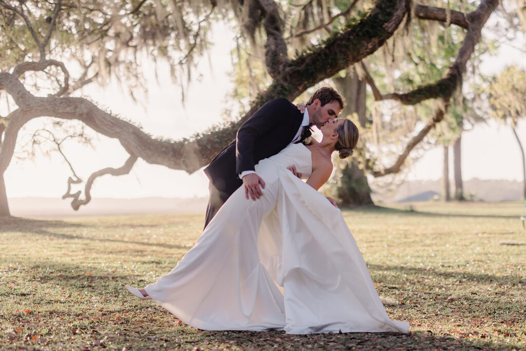 Luxury Wedding at Beaulieu Estate in Savannah - Esther Griffin Photography