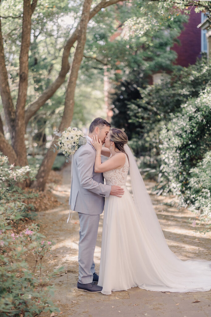 Savannah Elopement at The Gastonian - Esther Griffin Photography